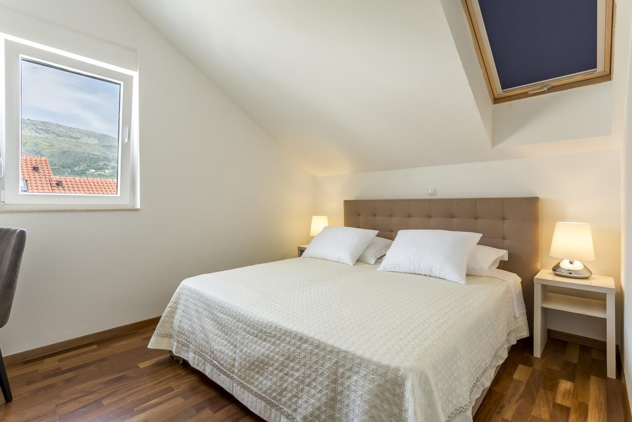 Luxury 3 Bed Apartment, Large Terrace, Pool, Close To Beach And Split! ポドストラナ エクステリア 写真