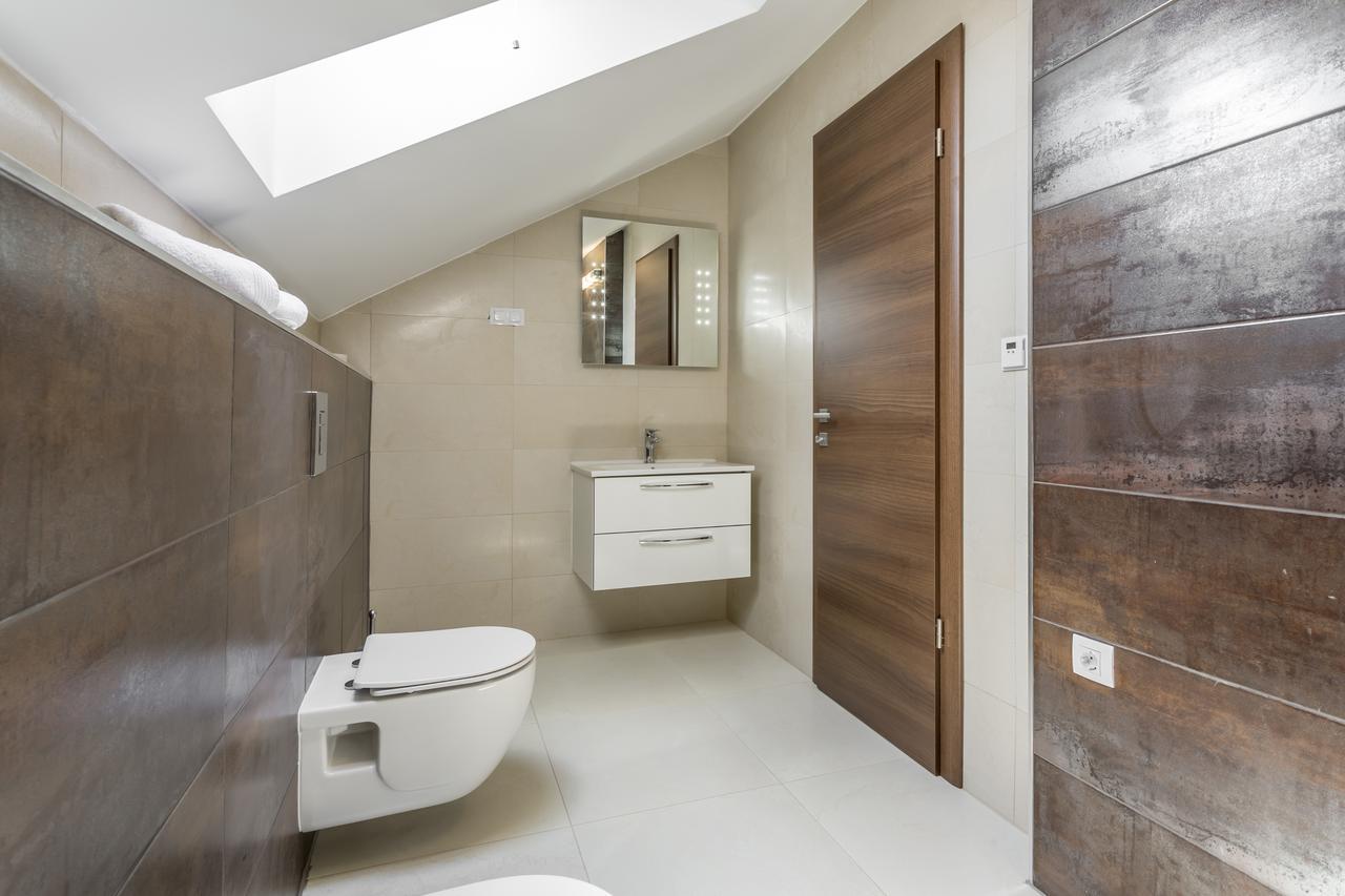 Luxury 3 Bed Apartment, Large Terrace, Pool, Close To Beach And Split! ポドストラナ エクステリア 写真